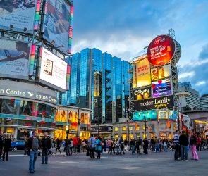 toronto downtown streetview Leasing commercial property
